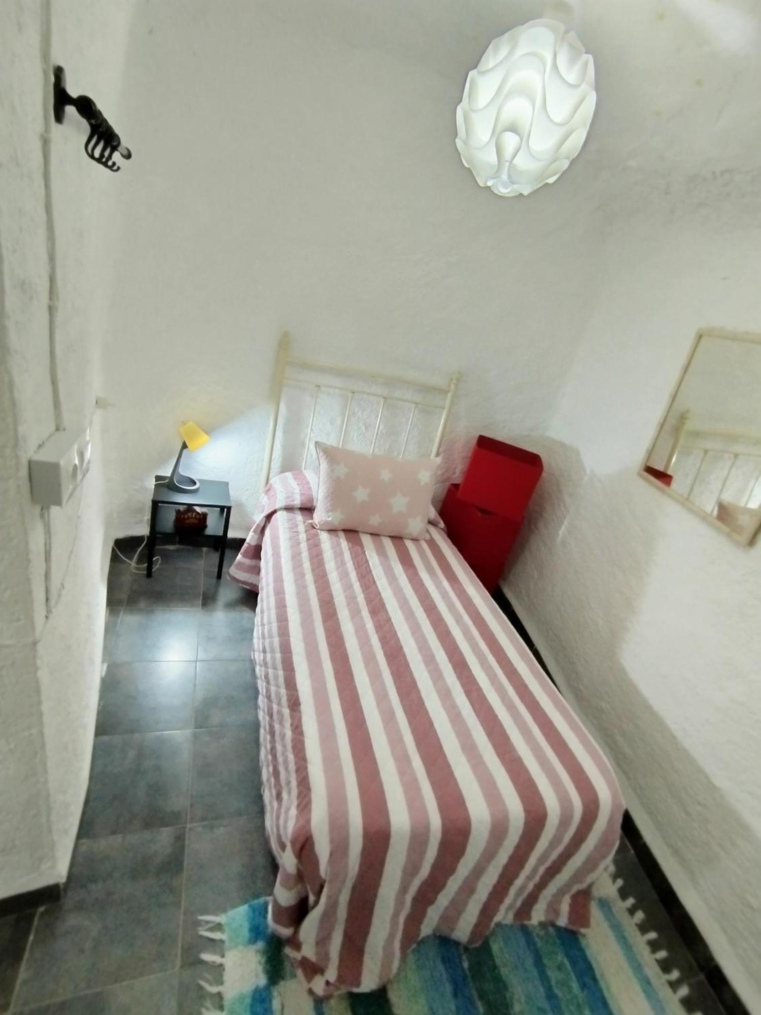 Cueva La Loli Villa Guadix Bagian luar foto