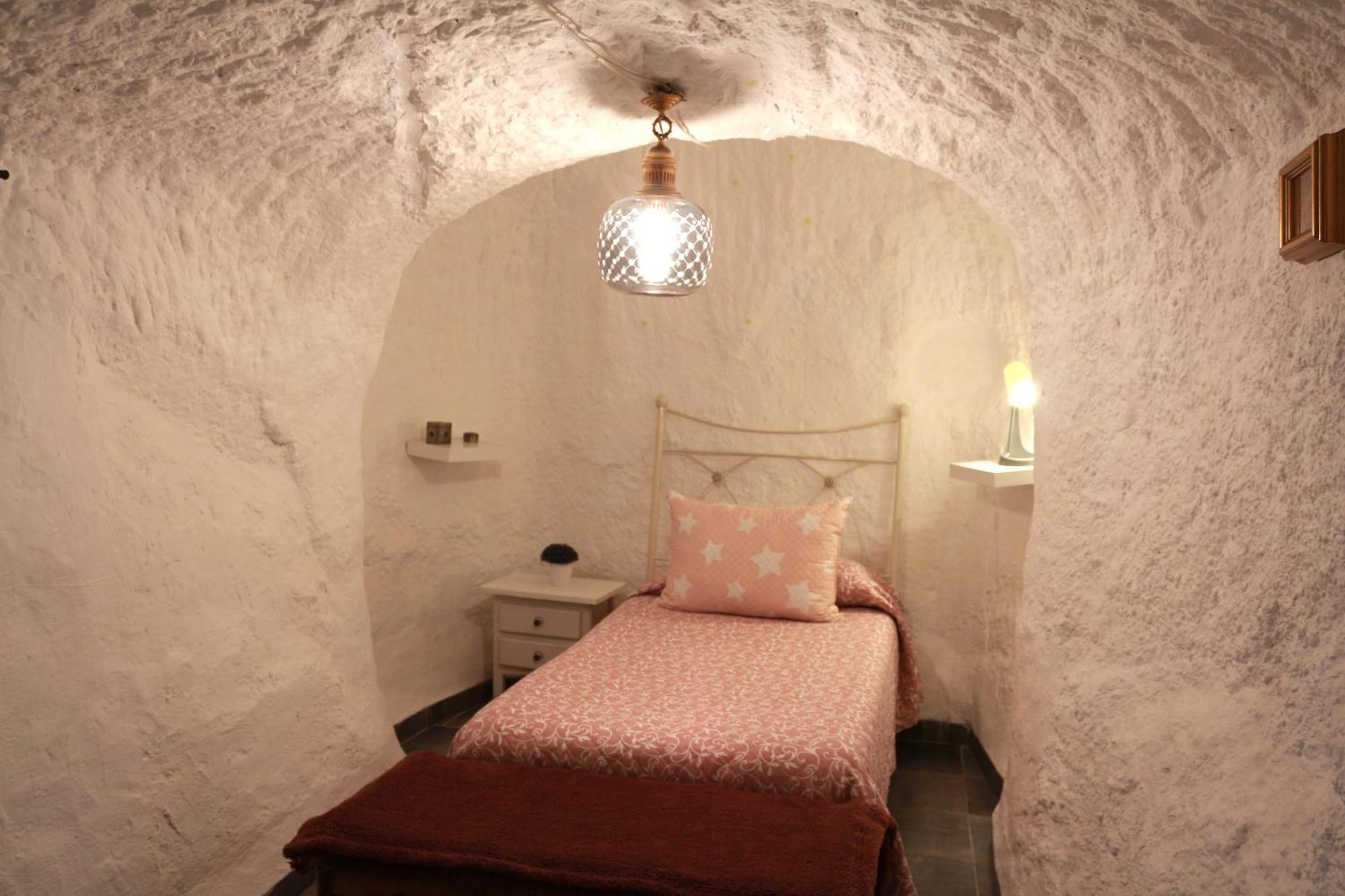 Cueva La Loli Villa Guadix Bagian luar foto